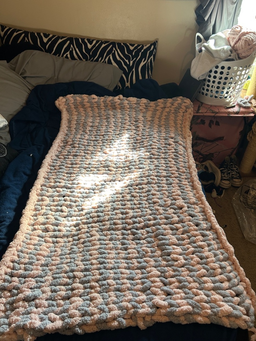 Plush Chunky Knit Throw Blanket - Blush Pink & Light Gray
